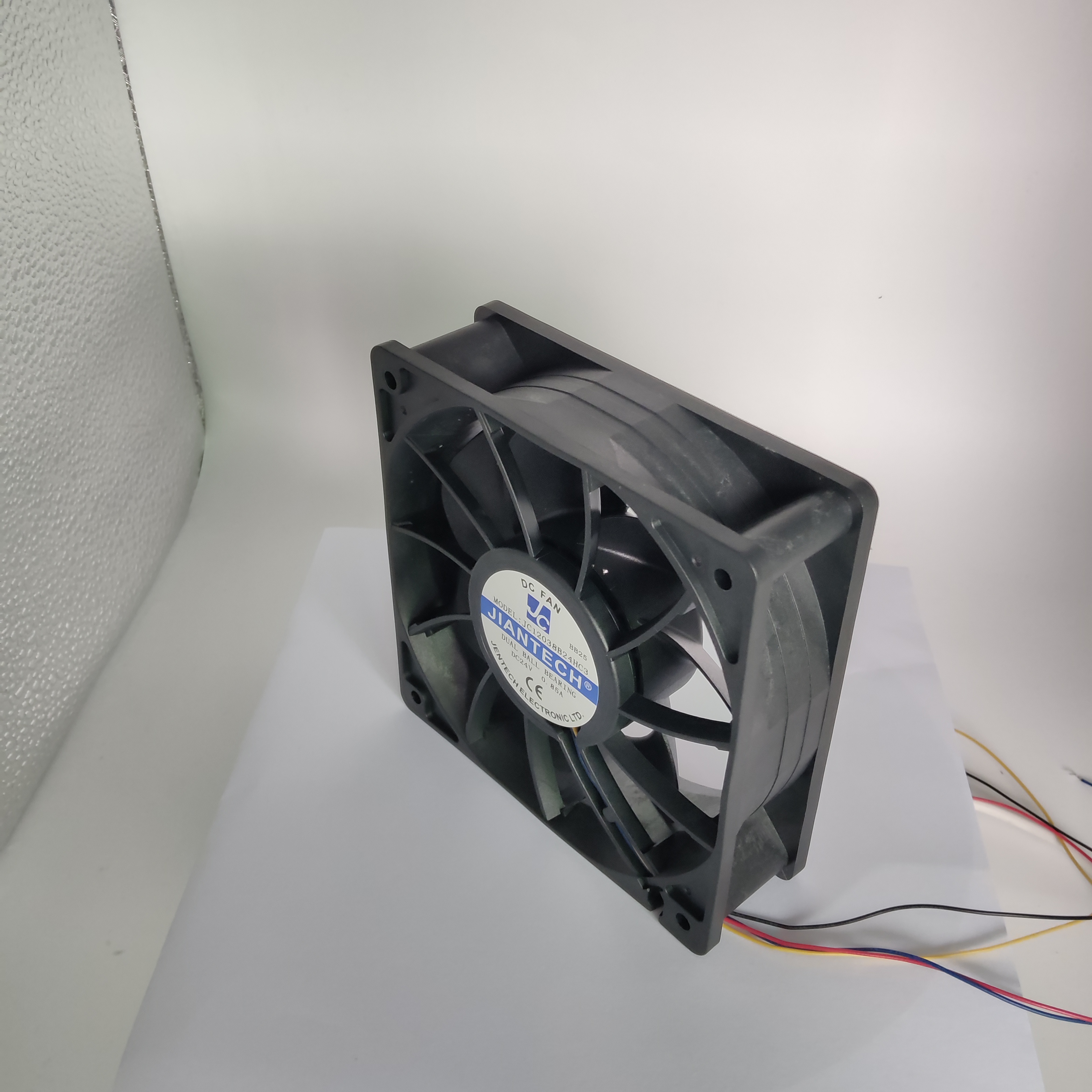 充电桩电源系统强化散热 JC12038B24M-3｜24V 中高风压轴流散热风扇